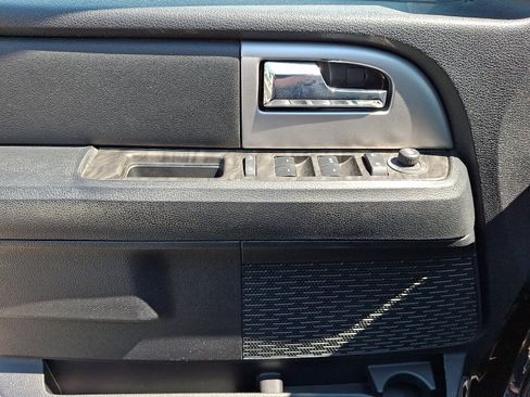 Used 2017 Ford Expedition Limited AWD/4WD image 13