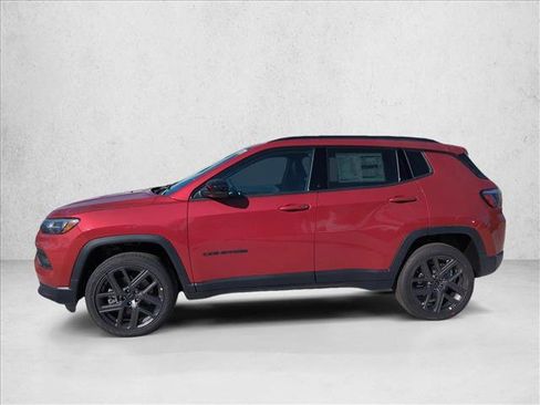 New 2026 Jeep Compass Latitude image 4