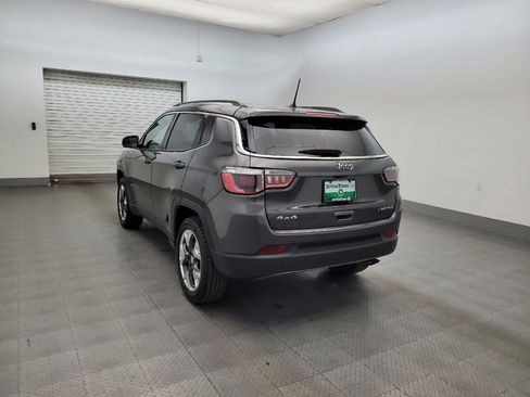 Used 2018 Jeep Compass Limited AWD/4WD image 5