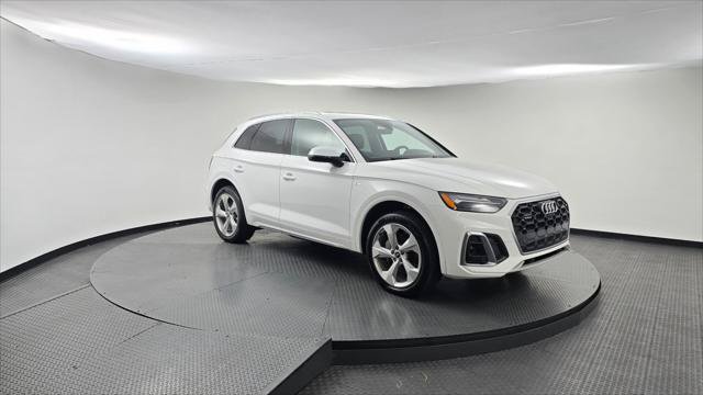 Used 2023 Audi Q5 2.0T Premium Plus w/ Premium Plus Package AWD/4WD image 11