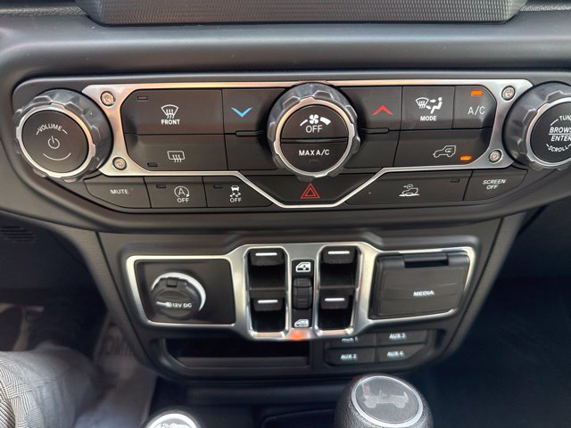 Used 2022 Jeep Wrangler Unlimited Sport AWD/4WD image 19
