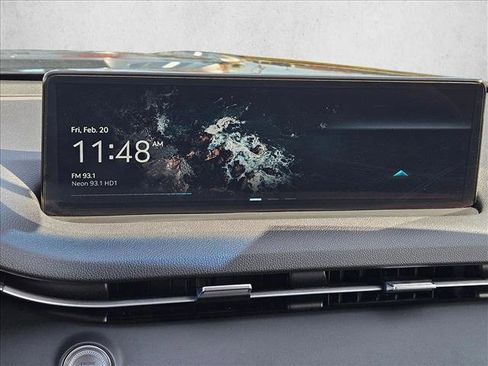 Used 2025 Genesis GV70 2.5T image 12