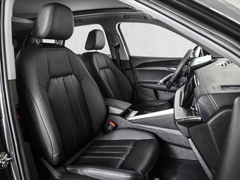 New 2025 Audi Q5 Premium image 21