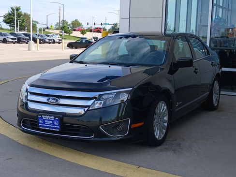 Used 2010 Ford Fusion Hybrid FWD image 3