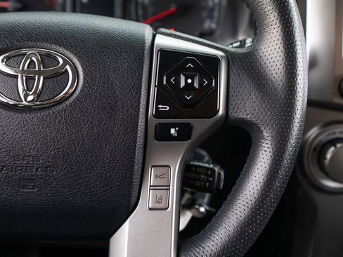 Used 2021 Toyota 4Runner SR5 image 29