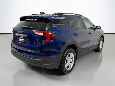 Used 2022 GMC Terrain SLE w/ Driver Convenience Package AWD/4WD image 9