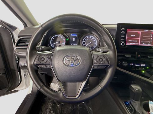 Used 2024 Toyota Camry SE w/ Convenience Package FWD image 13