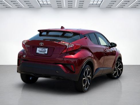 Used 2018 Toyota C-HR XLE FWD image 8