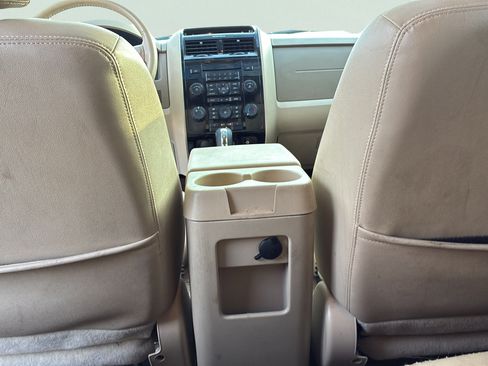 Used 2012 Ford Escape Limited FWD image 26