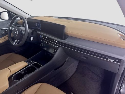 Certified 2025 Hyundai Sonata Limited FWD image 32