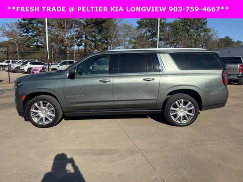Used 2023 Chevrolet Suburban High Country image 5