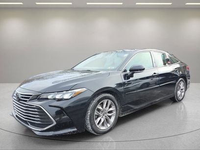 Used 2019 Toyota Avalon XLE w/ Moonroof Package