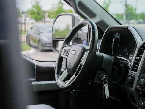 Used 2018 Ford F250 Lariat w/ Chrome Package AWD/4WD image 33