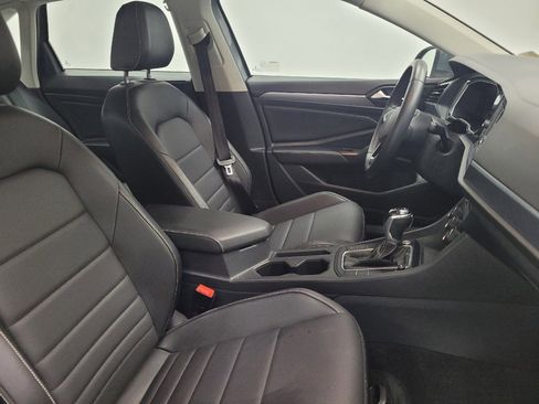 Used 2024 Volkswagen Jetta SE FWD image 21