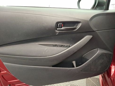 Used 2022 Toyota Corolla LE image 10
