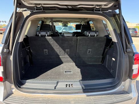 Used 2024 Ford Expedition XLT RWD image 46