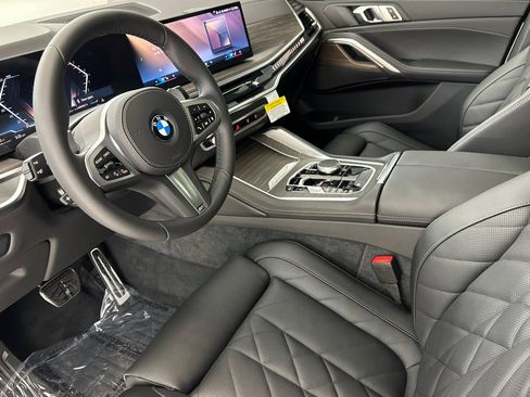 New 2026 BMW X6 xDrive40i image 4