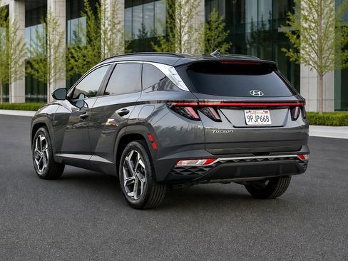 Used 2022 Hyundai Tucson SEL w/ Convenience + Premium Package FWD image 5