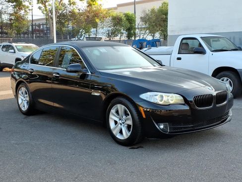 Used 2013 BMW 528i Sedan RWD image 3