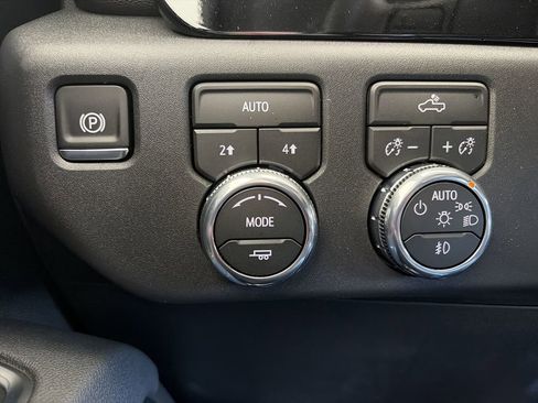 New 2026 GMC Sierra 1500 Elevation AWD/4WD image 25