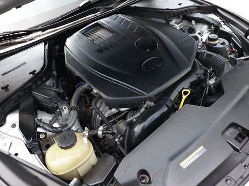 Used 2017 INFINITI Q60 2.0t w/ Premium Plus Package 2.0T RWD image 50