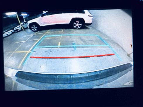 Used 2017 Toyota Sienna LE FWD image 39