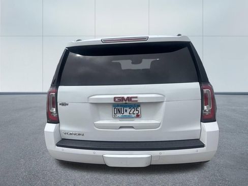 Used 2018 GMC Yukon SLT AWD/4WD image 12