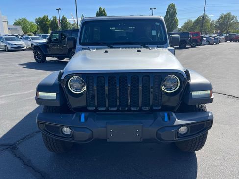 Used 2023 Jeep Wrangler Unlimited AWD/4WD image 4