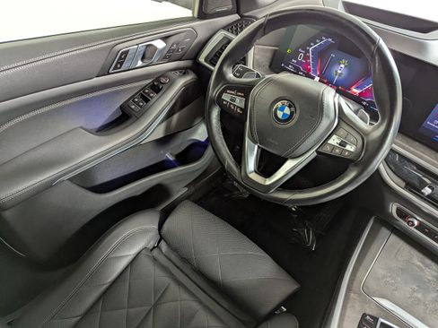 Used 2024 BMW X5 sDrive40i w/ Premium Package RWD image 9