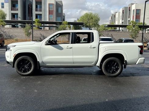 Certified 2023 Nissan Frontier SV w/ Midnight Edition Package image 2