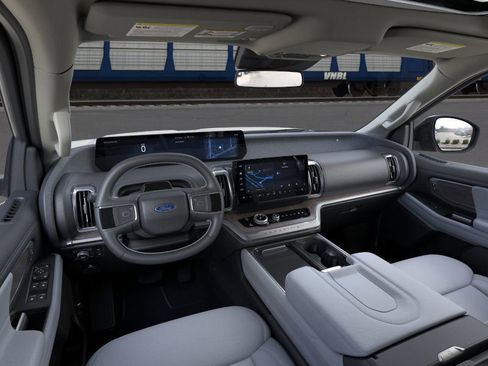 New 2026 Ford Expedition Max Platinum AWD/4WD image 9