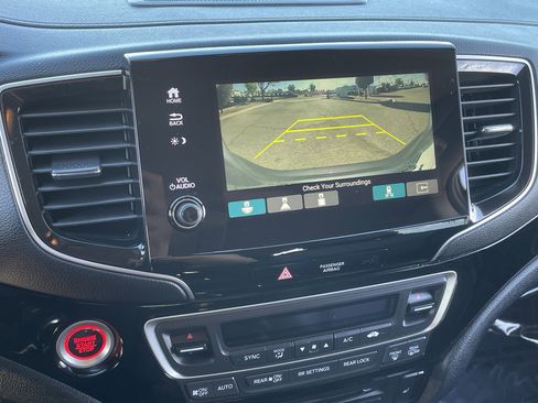 Used 2022 Honda Pilot Touring image 30