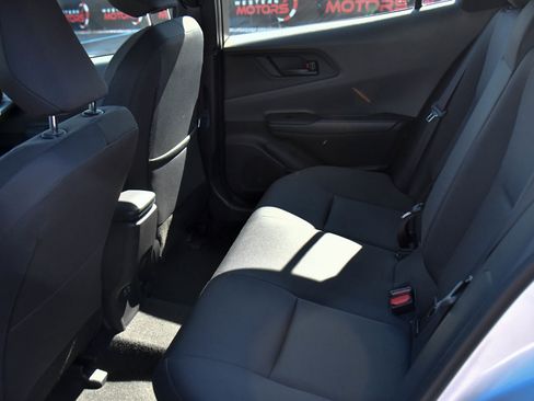 Used 2025 Toyota Prius LE image 36