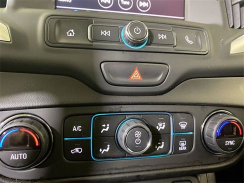 Used 2021 GMC Terrain SLE w/ Driver Convenience Package image 40