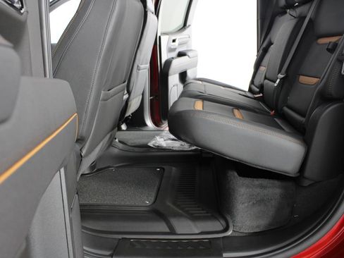 New 2026 GMC Sierra 1500 AT4 w/ AT4 Premium Package AWD/4WD image 22