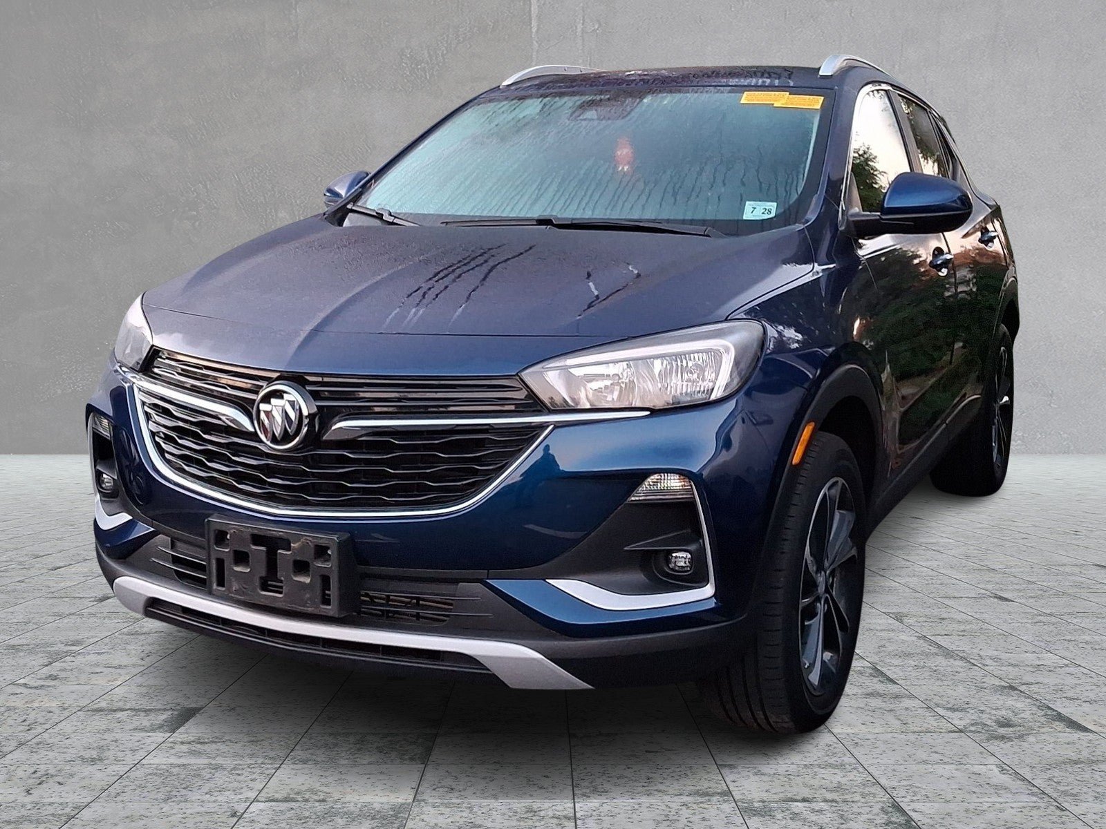 Used 2023 Buick Encore GX Select w/ Safety Package II AWD/4WD image 1