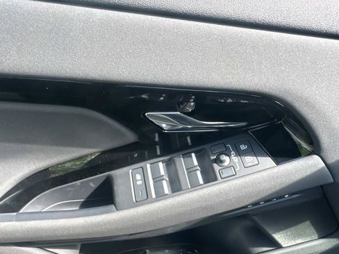 New 2026 Land Rover Range Rover Evoque S image 18