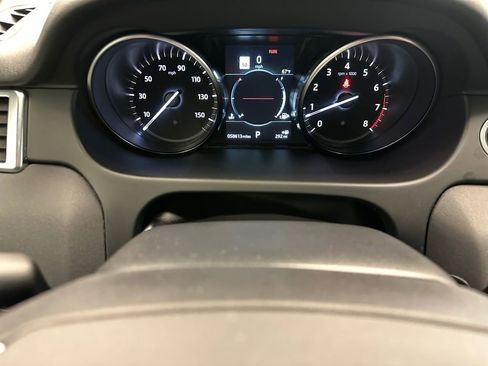 Used 2019 Land Rover Discovery Sport AWD/4WD image 22