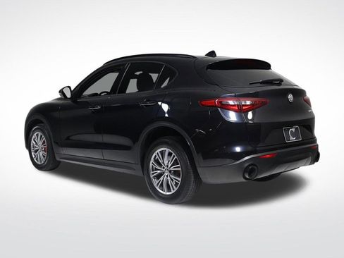 Used 2022 Alfa Romeo Stelvio Sprint image 3