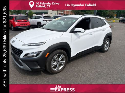 Used 2023 Hyundai Kona SEL AWD/4WD image 7