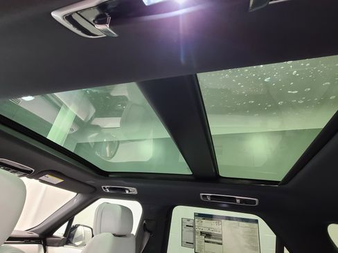 New 2026 Land Rover Range Rover Sport SE AWD/4WD image 15