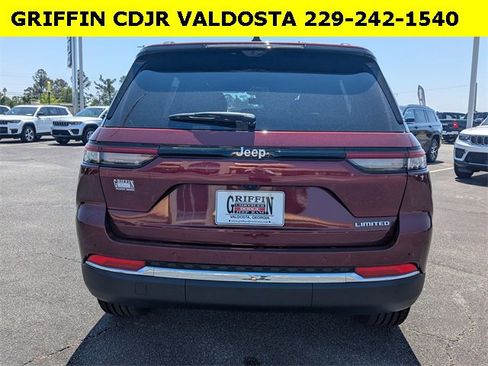 New 2025 Jeep Grand Cherokee Limited w/ Luxury Tech Group II image 5