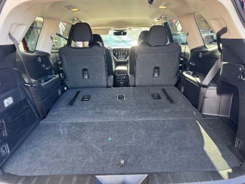 Used 2024 Subaru Ascent Premium w/ Convenience Package image 30