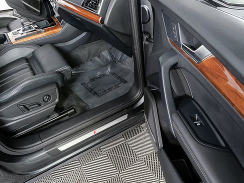 Used 2023 Audi Q5 2.0T Premium Plus w/ Premium Plus Package image 24