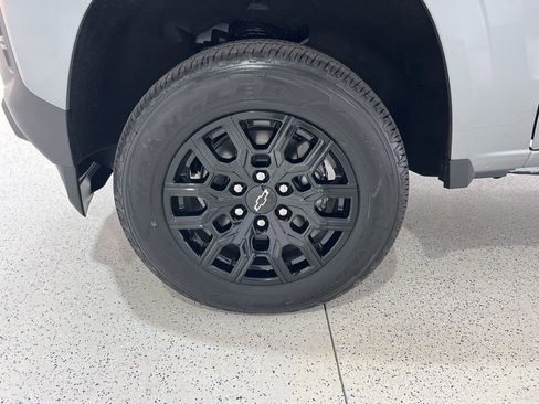 New 2026 Chevrolet Colorado W/T w/ WT Custom Package AWD/4WD image 29