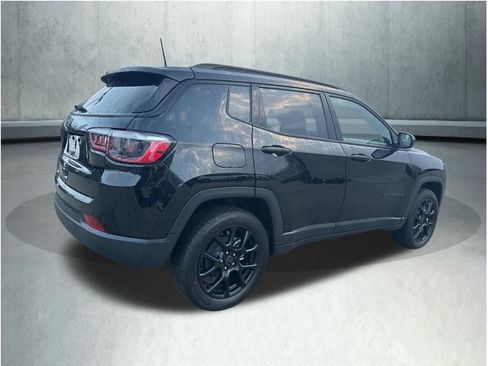 New 2026 Jeep Compass Latitude AWD/4WD image 6