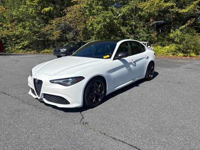 Used 2020 Alfa Romeo Giulia w/ Quick Order Package 22K Sport RWD image 1