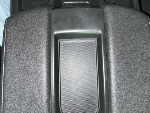 Used 2024 GMC Sierra 1500 Elevation image 23