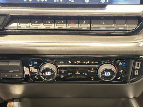 Certified 2024 Chevrolet Silverado 3500 High Country w/ High Country Premium Package AWD/4WD image 15