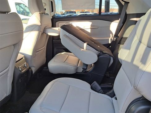 New 2026 Ford Explorer Active w/ Active Comfort Package image 13